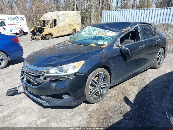 1HGCR2F56HA055500 2017 HONDA ACCORD - Image 2