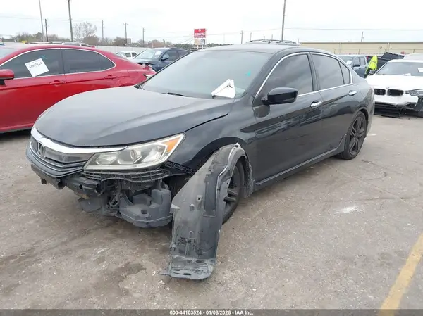 1HGCR2F56HA061202 2017 HONDA ACCORD - Image 2