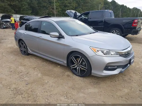 1HGCR2F56HA096189 2017 HONDA ACCORD - Image 1