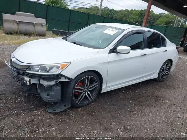 1HGCR2F56HA099481 2017 HONDA ACCORD - Image 2