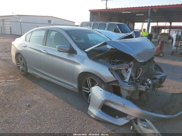 1HGCR2F56HA113878 2017 HONDA ACCORD - Image 1