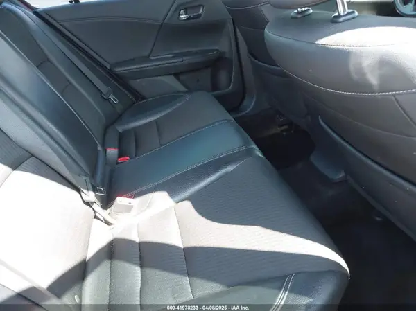 1HGCR2F56HA114769 2017 HONDA ACCORD - Image 8