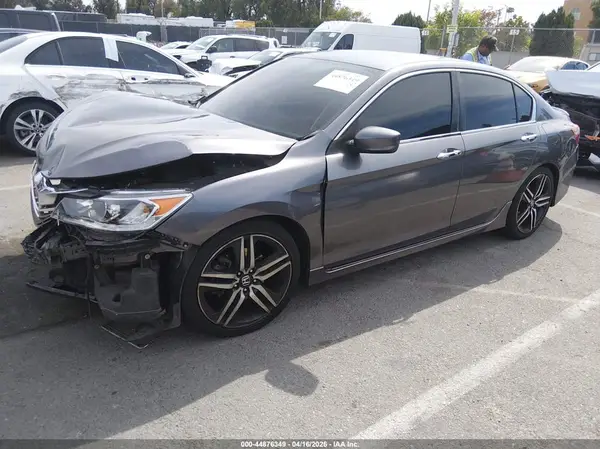 1HGCR2F56HA116182 2017 HONDA ACCORD - Image 2