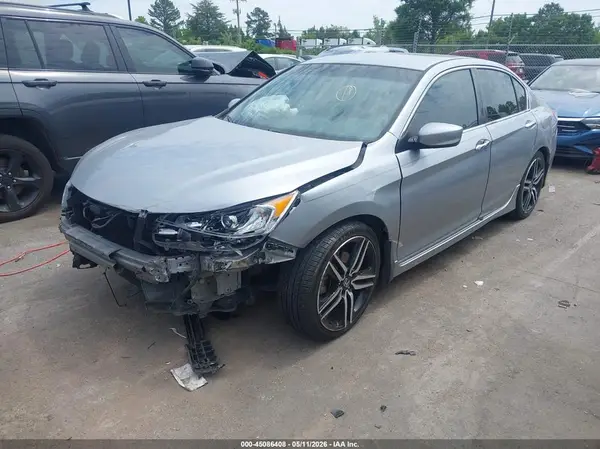 1HGCR2F56HA139865 2017 HONDA ACCORD - Image 2