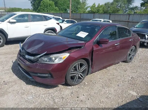 1HGCR2F56HA155855 2017 HONDA ACCORD - Image 2