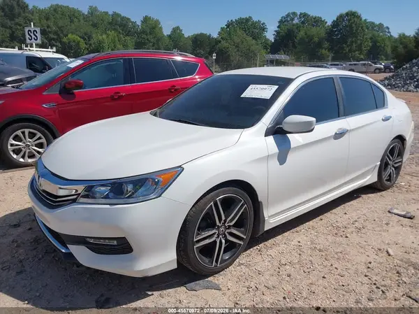 1HGCR2F56HA160845 2017 HONDA ACCORD - Image 2