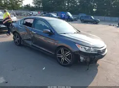 1HGCR2F56HA163633 2017 HONDA ACCORD