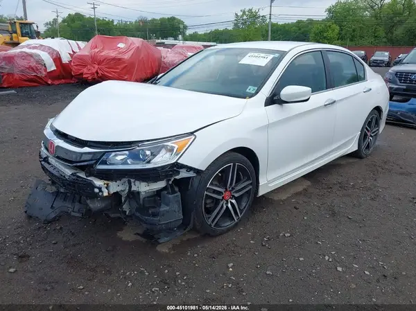 1HGCR2F56HA180741 2017 HONDA ACCORD - Image 2