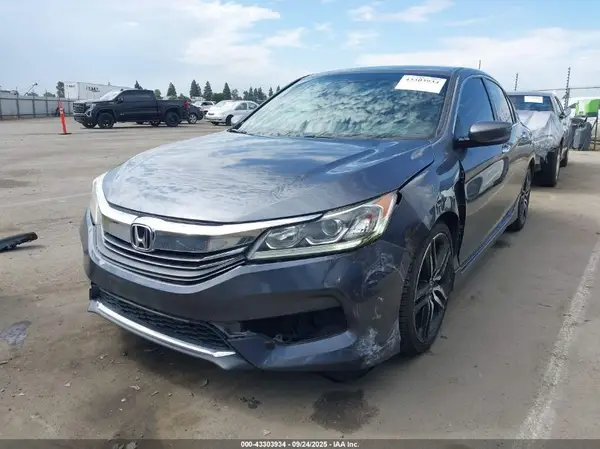 1HGCR2F56HA182392 2017 HONDA ACCORD - Image 2