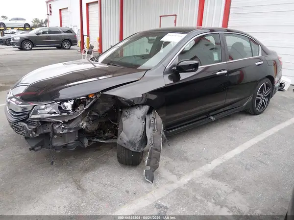 1HGCR2F56HA182604 2017 HONDA ACCORD - Image 2