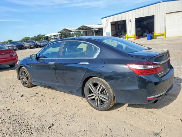 1HGCR2F56HA202043 2017 HONDA ACCORD - Image 2