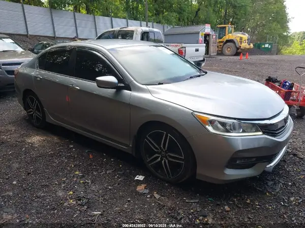 1HGCR2F56HA219330 2017 HONDA ACCORD - Image 1