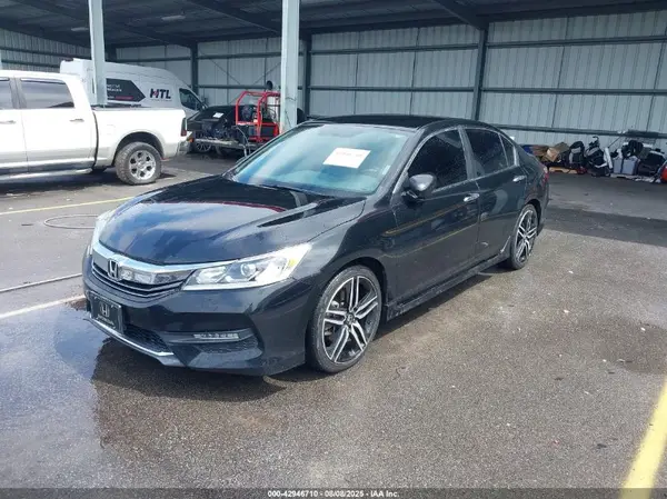 1HGCR2F56HA230604 2017 HONDA ACCORD - Image 2