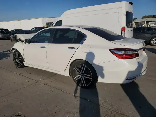 1HGCR2F56HA236676 2017 HONDA ACCORD - Image 2