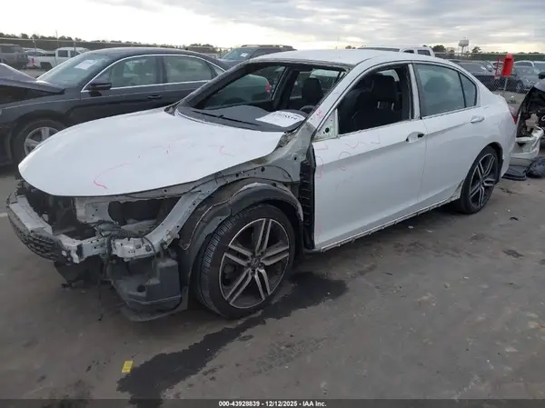 1HGCR2F56HA243532 2017 HONDA ACCORD - Image 2