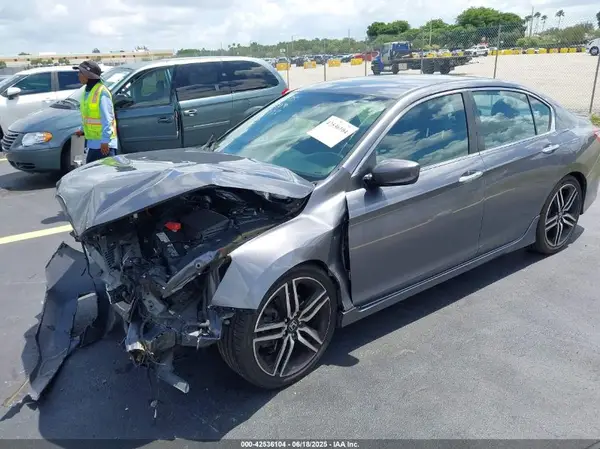 1HGCR2F56HA247399 2017 HONDA ACCORD - Image 2