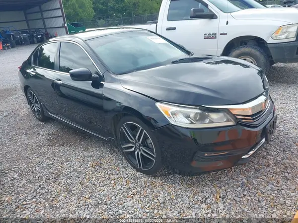 1HGCR2F56HA252697 2017 HONDA ACCORD - Image 1