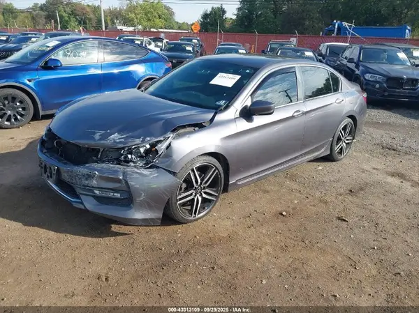 1HGCR2F56HA261478 2017 HONDA ACCORD - Image 2