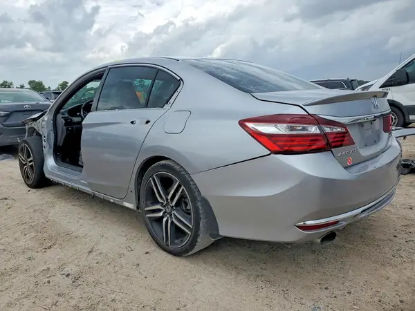 1HGCR2F56HA265868 2017 HONDA ACCORD - Image 2
