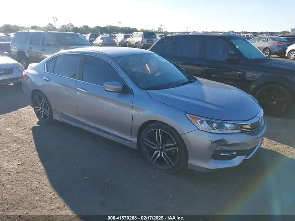 1HGCR2F56HA282475 2017 HONDA ACCORD - Image 1