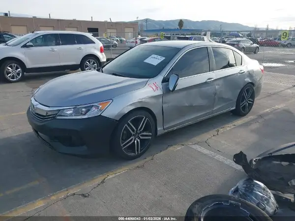1HGCR2F56HA306192 2017 HONDA ACCORD - Image 2