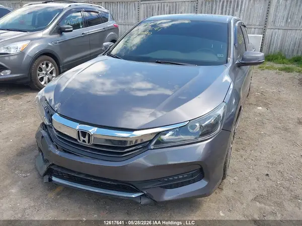 1HGCR2F56HA810368 2017 HONDA ACCORD - Image 2