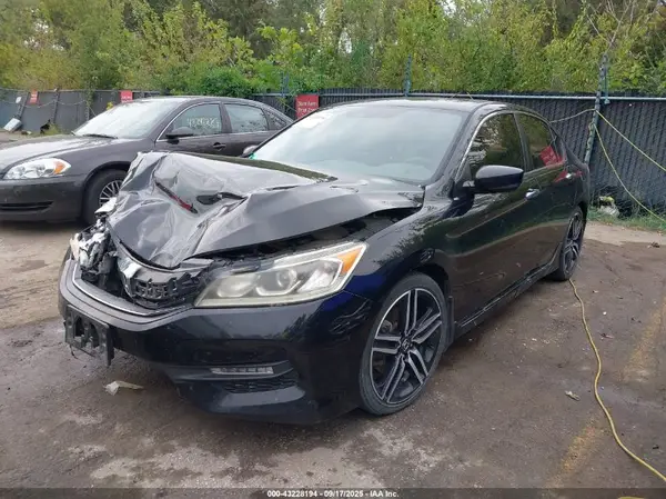 1HGCR2F57GA015070 2016 HONDA ACCORD - Image 2