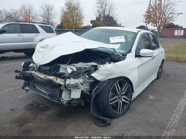 1HGCR2F57GA023556 2016 HONDA ACCORD - Image 2