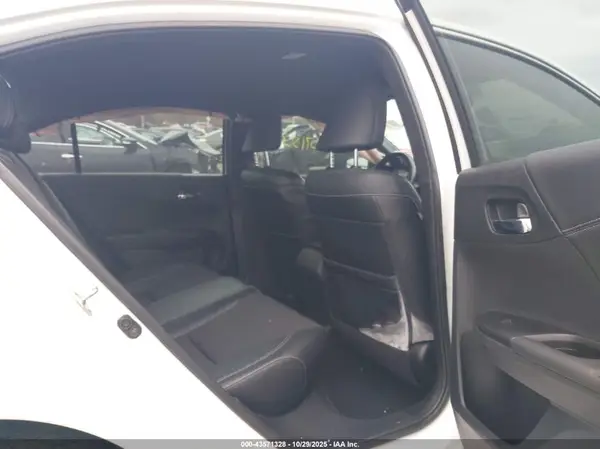 1HGCR2F57GA023556 2016 HONDA ACCORD - Image 8