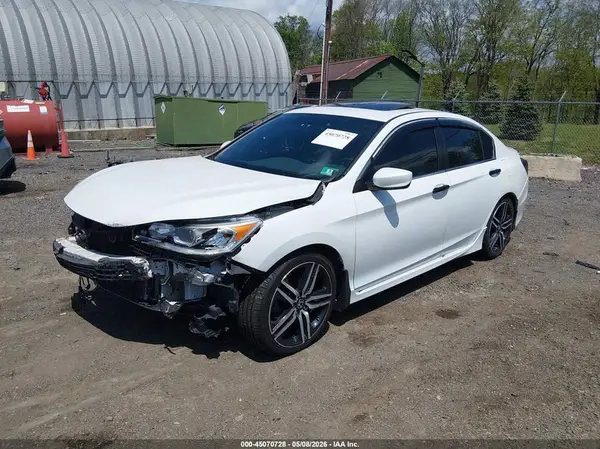 1HGCR2F57GA057075 2016 HONDA ACCORD - Image 2