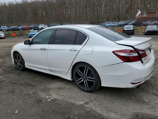 1HGCR2F57GA059215 2016 HONDA ACCORD - Image 2