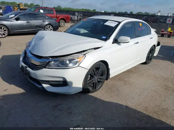 1HGCR2F57GA068061 2016 HONDA ACCORD - Image 2