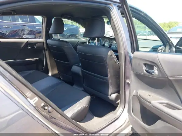 1HGCR2F57GA070330 2016 HONDA ACCORD - Image 8