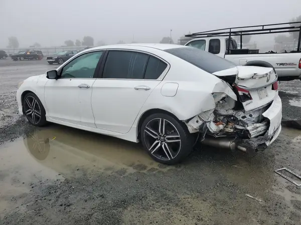 1HGCR2F57GA097415 2016 HONDA ACCORD - Image 2