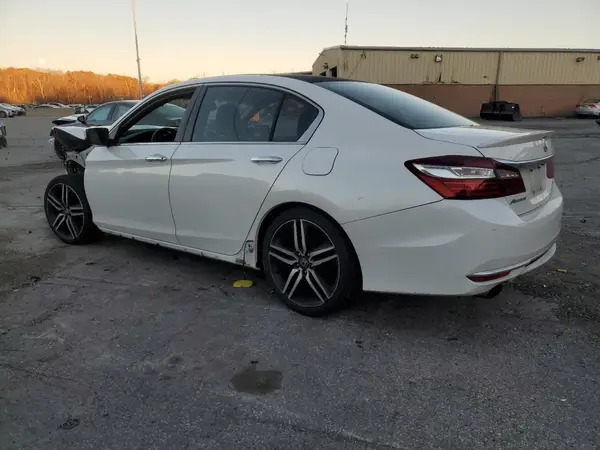 1HGCR2F57GA159055 2016 HONDA ACCORD - Image 2