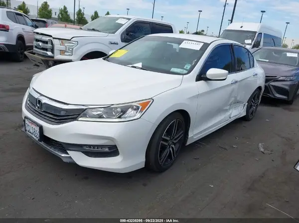 1HGCR2F57GA180455 2016 HONDA ACCORD - Image 2
