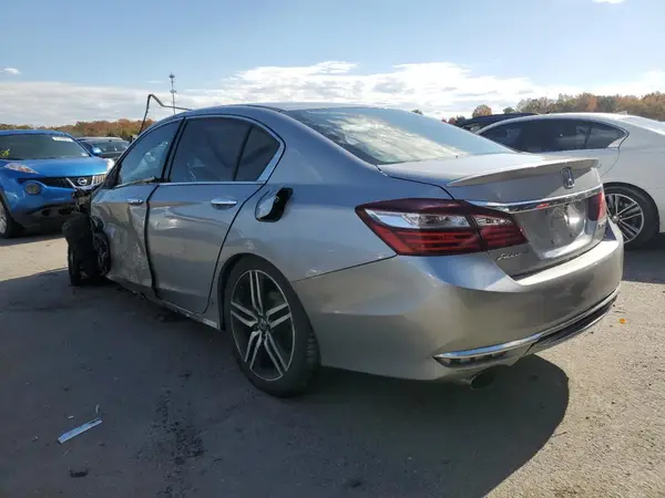 1HGCR2F57HA007486 2017 HONDA ACCORD - Image 2