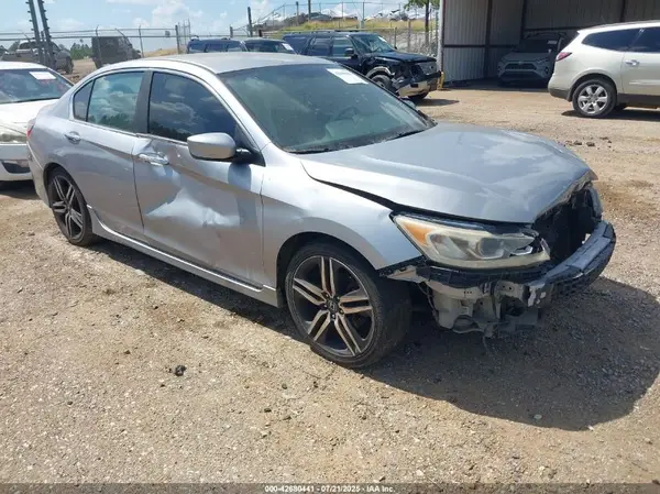 1HGCR2F57HA011098 2017 HONDA ACCORD - Image 1