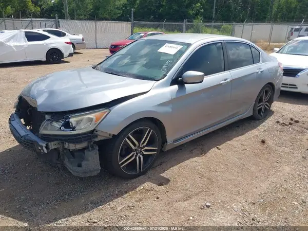 1HGCR2F57HA011098 2017 HONDA ACCORD - Image 2