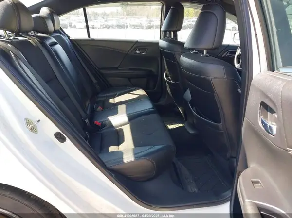1HGCR2F57HA039662 2017 HONDA ACCORD - Image 8