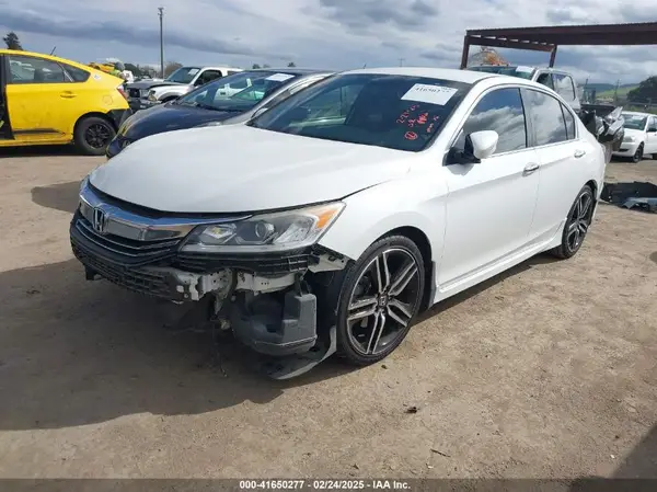 1HGCR2F57HA049852 2017 HONDA ACCORD - Image 2