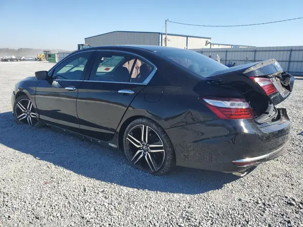 1HGCR2F57HA056624 2017 HONDA ACCORD - Image 2