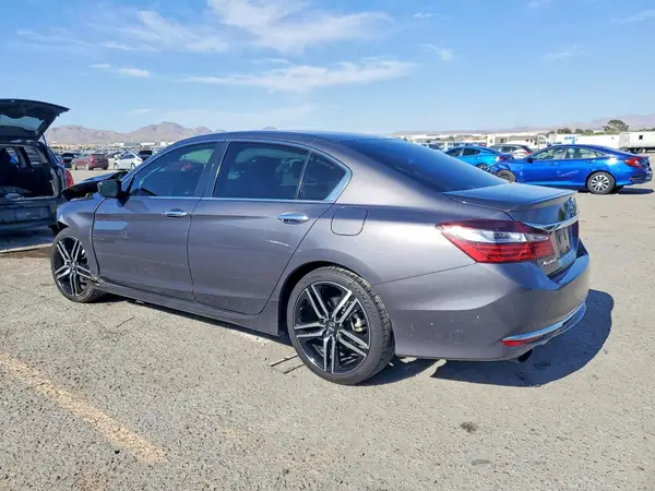 1HGCR2F57HA057384 2017 HONDA ACCORD - Image 2