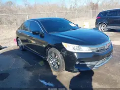 1HGCR2F57HA061211 2017 HONDA ACCORD