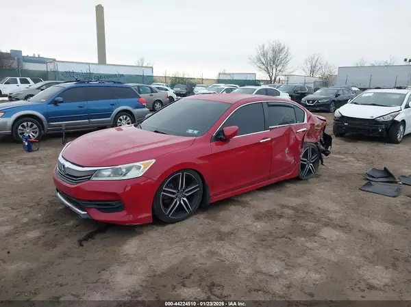1HGCR2F57HA067042 2017 HONDA ACCORD - Image 2