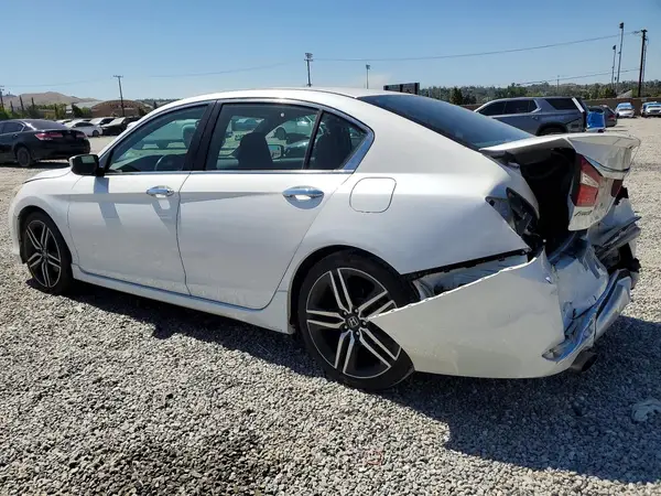 1HGCR2F57HA073519 2017 HONDA ACCORD - Image 2