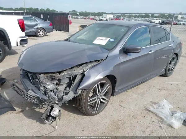 1HGCR2F57HA077487 2017 HONDA ACCORD - Image 2
