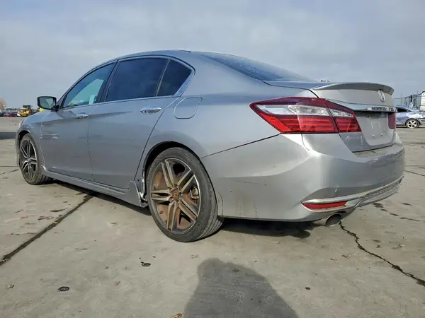 1HGCR2F57HA081930 2017 HONDA ACCORD - Image 2