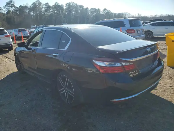 1HGCR2F57HA082754 2017 HONDA ACCORD - Image 2