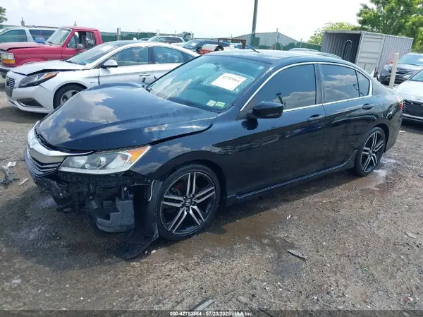 1HGCR2F57HA083824 2017 HONDA ACCORD - Image 2